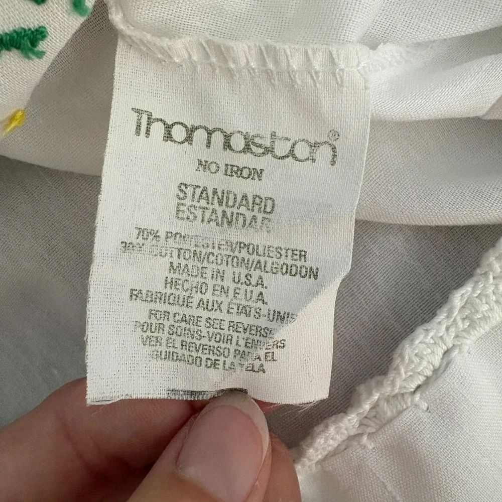 Vintage Thomaston White Hand‎ Embroidered No Iron USA Made Standard Pillowcase